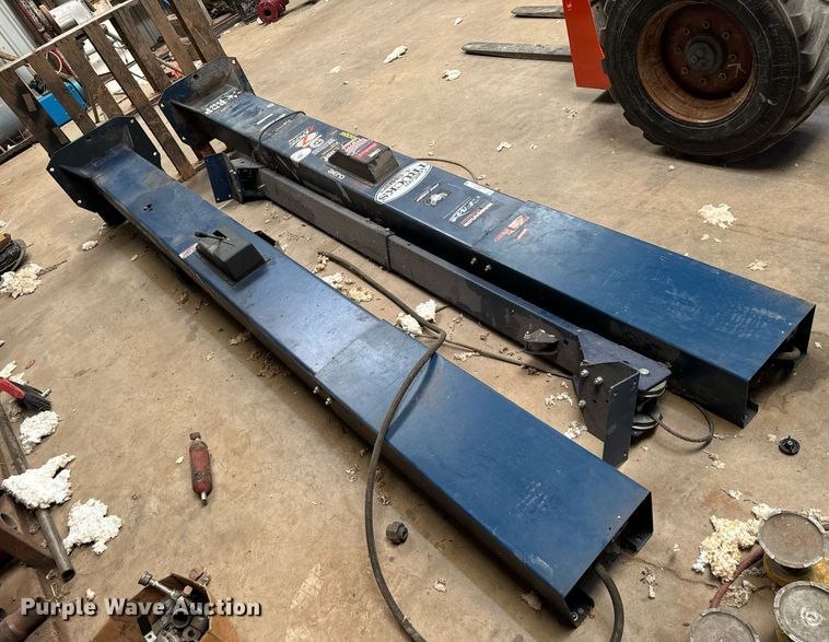 image for item IE9135 Challenger Lifts VS10 automotive lift