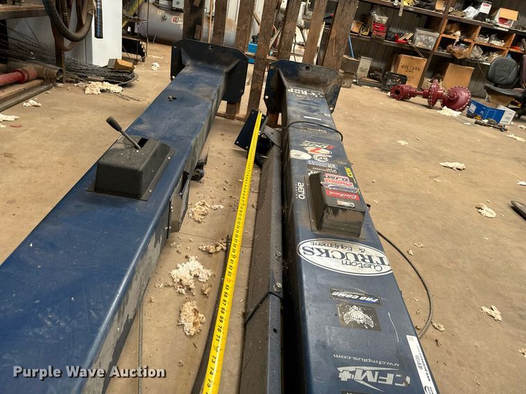 image for item IE9135 Challenger Lifts VS10 automotive lift