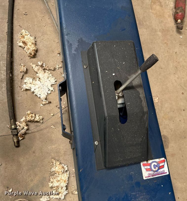 image for item IE9135 Challenger Lifts VS10 automotive lift