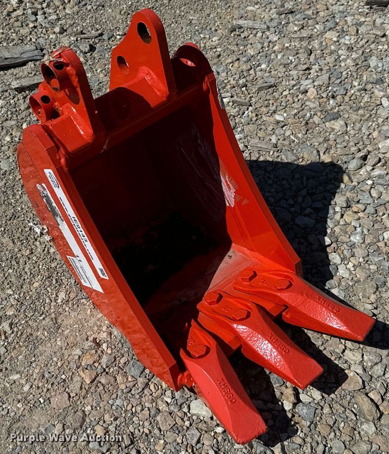 image for item IE9143 Kubota  K7760 excavator bucket