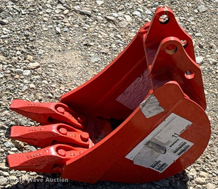 image for item IE9143 Kubota  K7760 excavator bucket