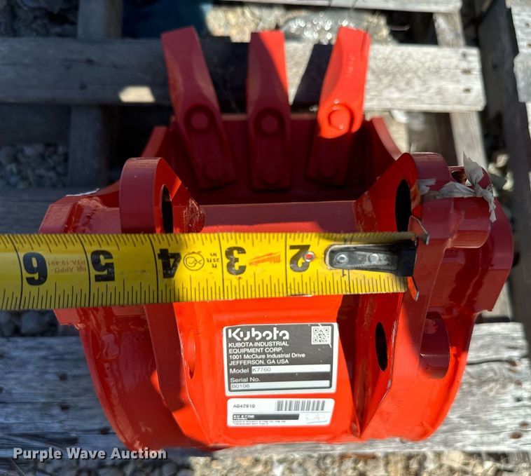 image for item IE9143 Kubota  K7760 excavator bucket
