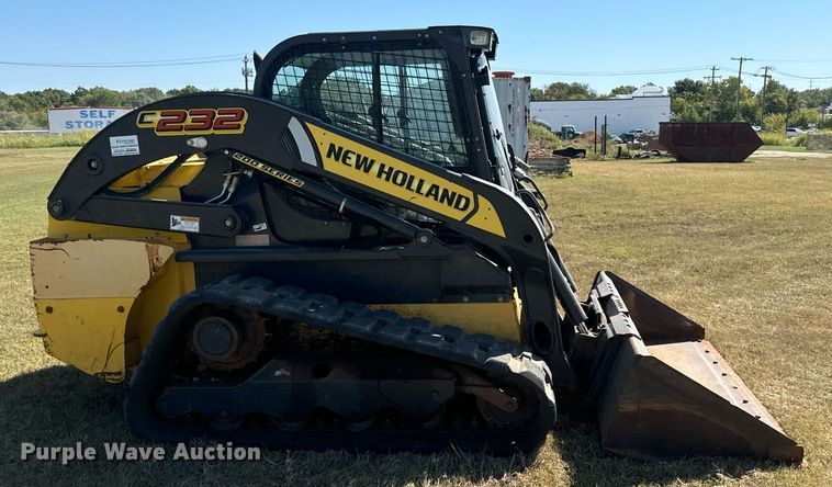 image for item IE9146 2017 New Holland C232 tracked skid steer loader