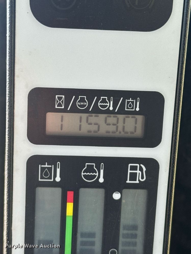 image for item IE9146 2017 New Holland C232 tracked skid steer loader