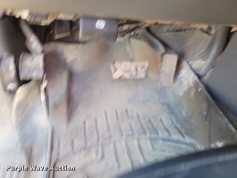 image for item JO9385 2005 GMC Sierra 2500HD Ext. Cab pickup truck