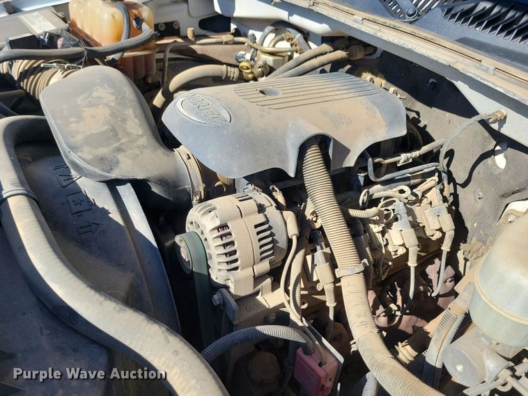 image for item JO9385 2005 GMC Sierra 2500HD Ext. Cab pickup truck