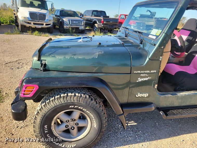image for item JO9388 1997 Jeep Wrangler SUV