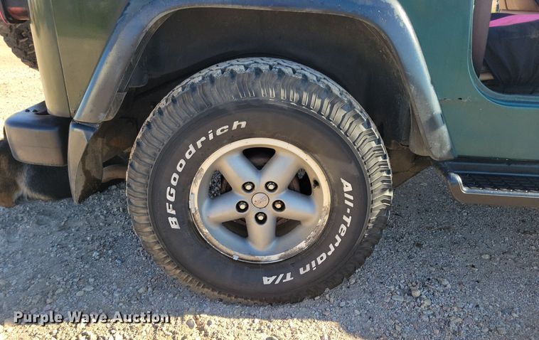 image for item JO9388 1997 Jeep Wrangler SUV