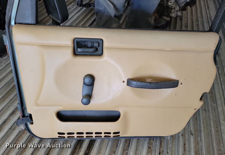 image for item JO9388 1997 Jeep Wrangler SUV