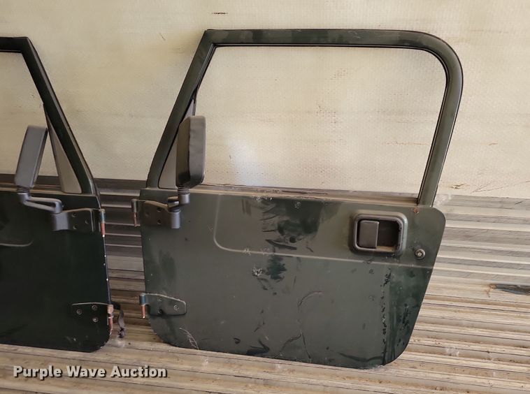 image for item JO9388 1997 Jeep Wrangler SUV