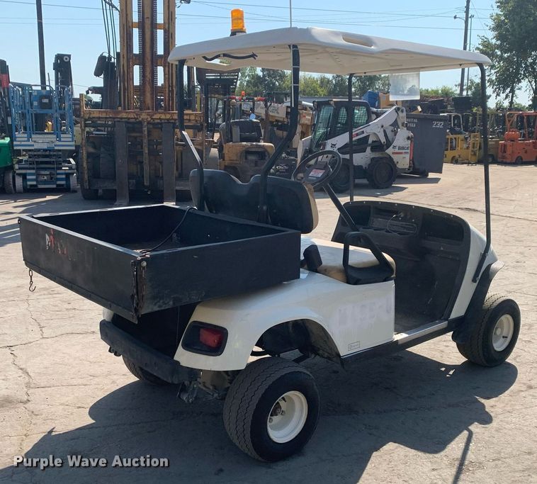 image for item JT9686 2010 EZGO TXT golf cart