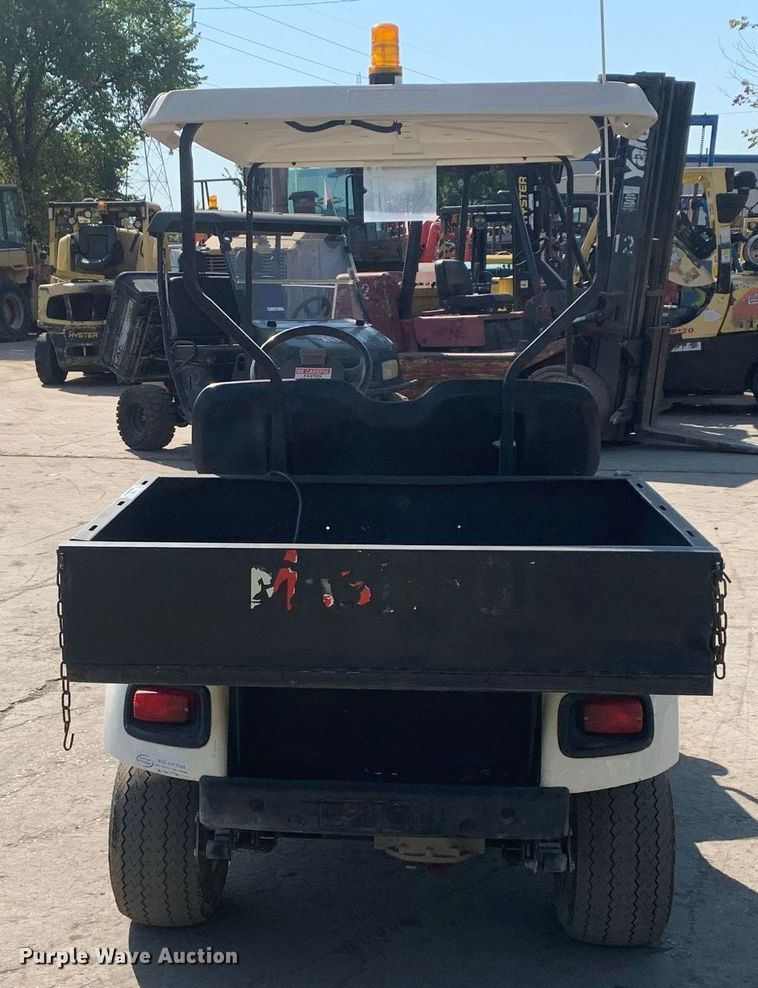 image for item JT9686 2010 EZGO TXT golf cart