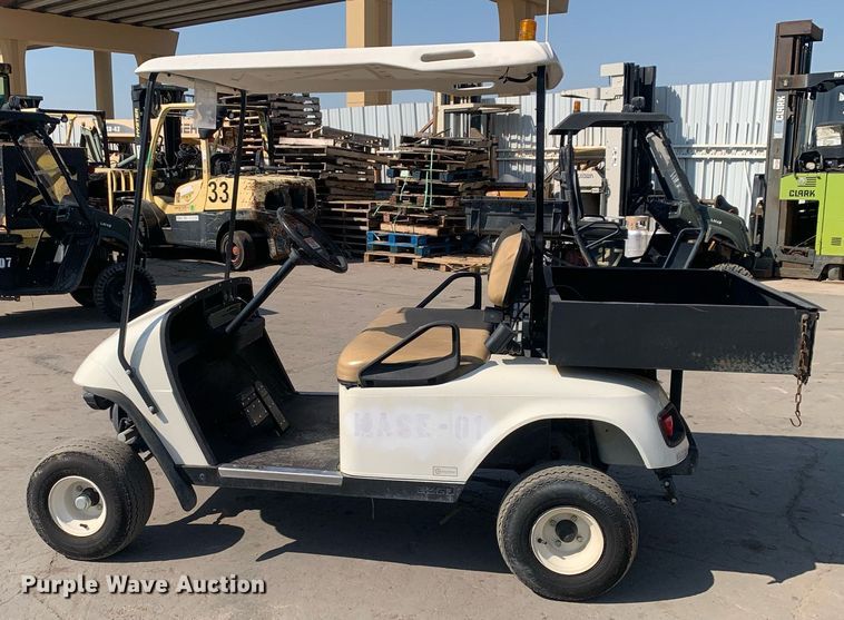 image for item JT9686 2010 EZGO TXT golf cart