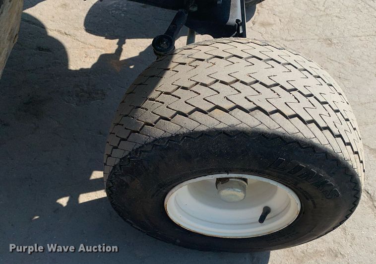 image for item JT9686 2010 EZGO TXT golf cart