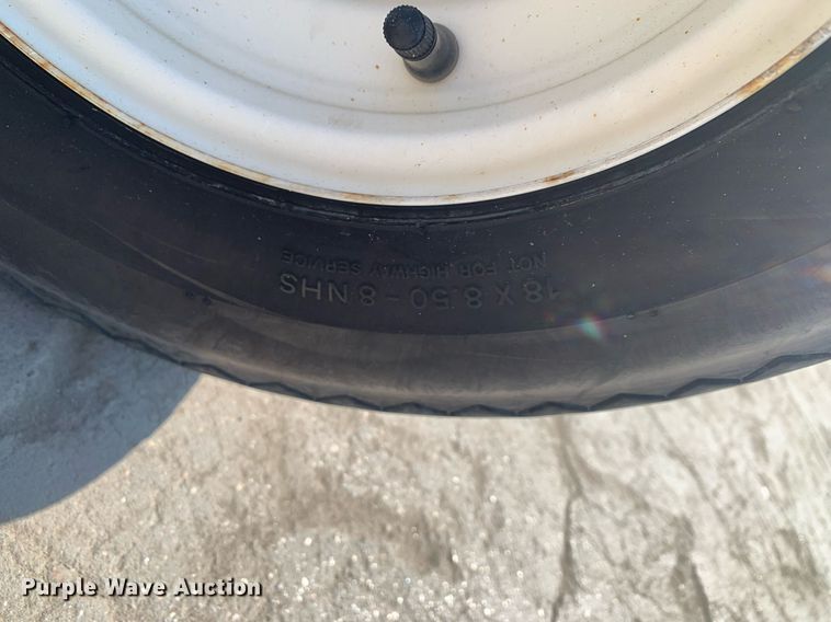 image for item JT9686 2010 EZGO TXT golf cart