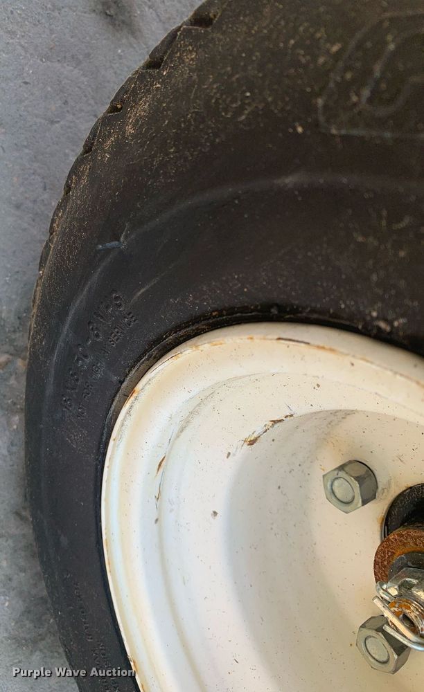 image for item JT9686 2010 EZGO TXT golf cart