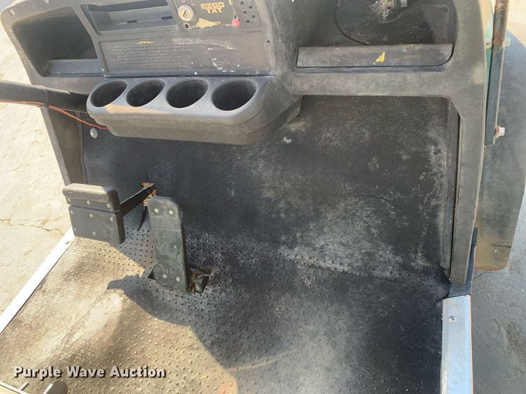image for item JT9689 2007 EZGO TXT golf cart