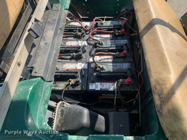 image for item JT9689 2007 EZGO TXT golf cart