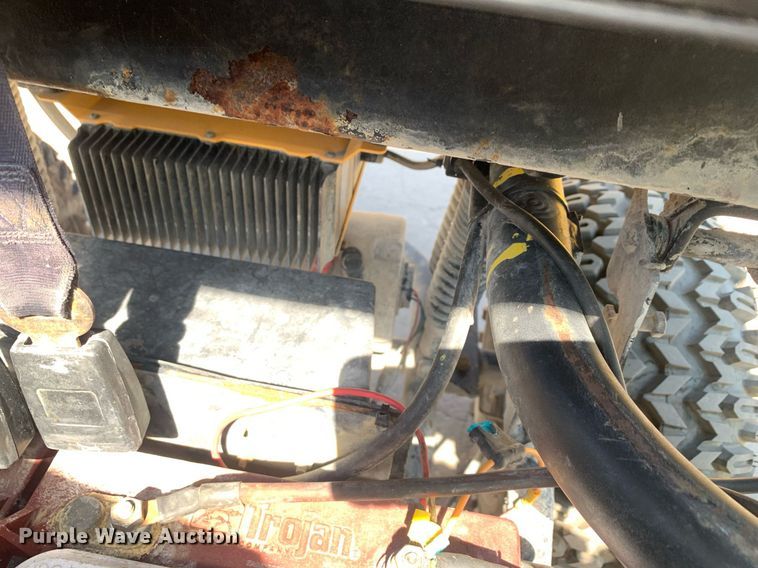 image for item JT9690 2013 Land Master LM48 utility vehicle