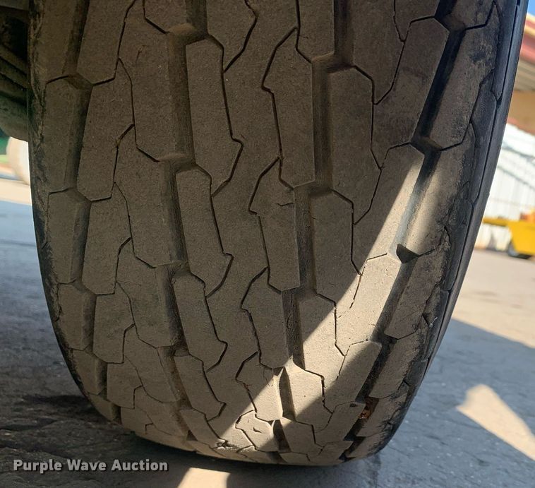 image for item JT9691 2009 EZGO  TXT golf cart