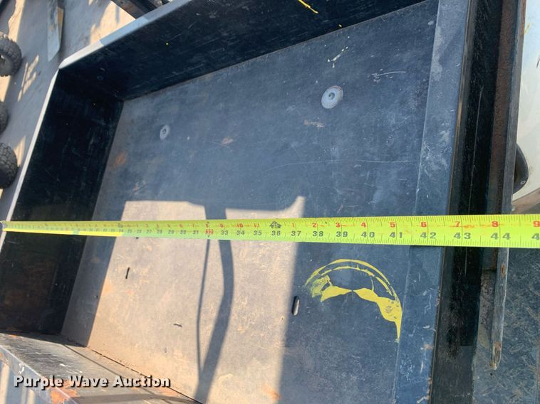 image for item JT9692 2008 EZGO TXT golf cart