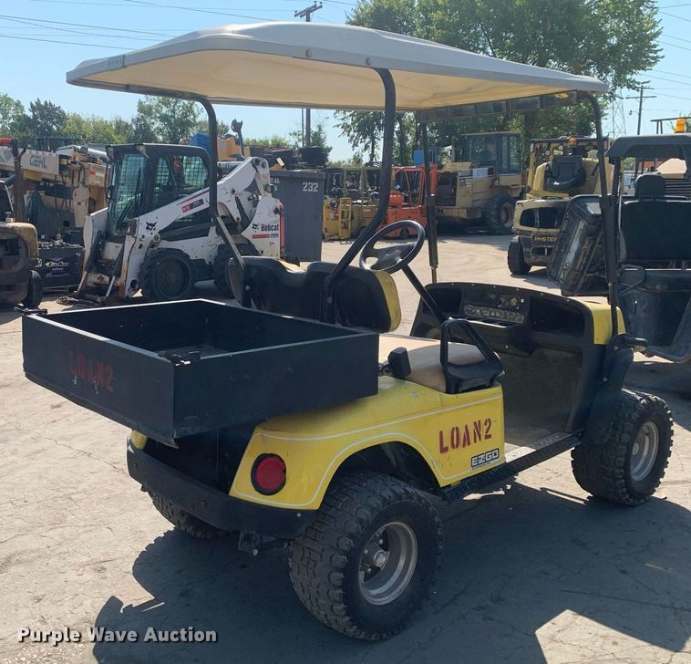 image for item JT9693 2012 EZGO golf cart