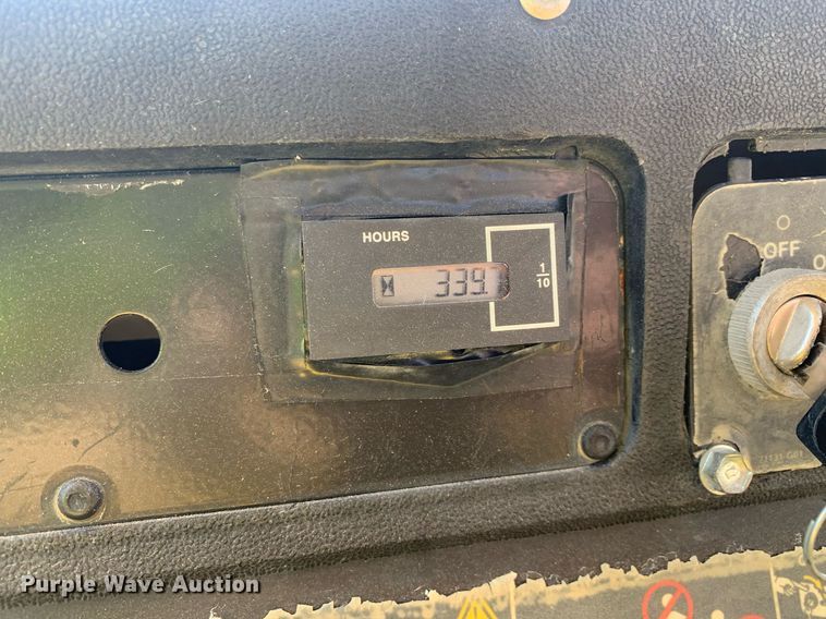 image for item JT9693 2012 EZGO golf cart