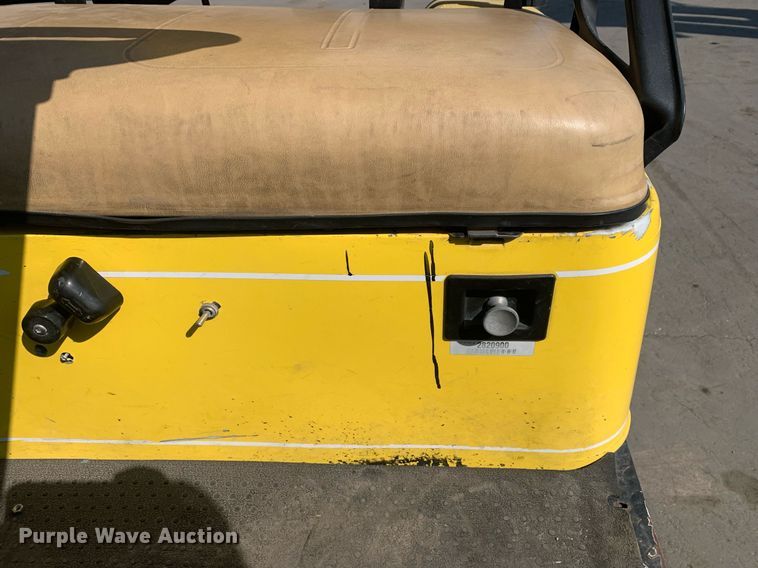 image for item JT9693 2012 EZGO golf cart