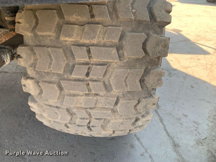 image for item JT9693 2012 EZGO golf cart