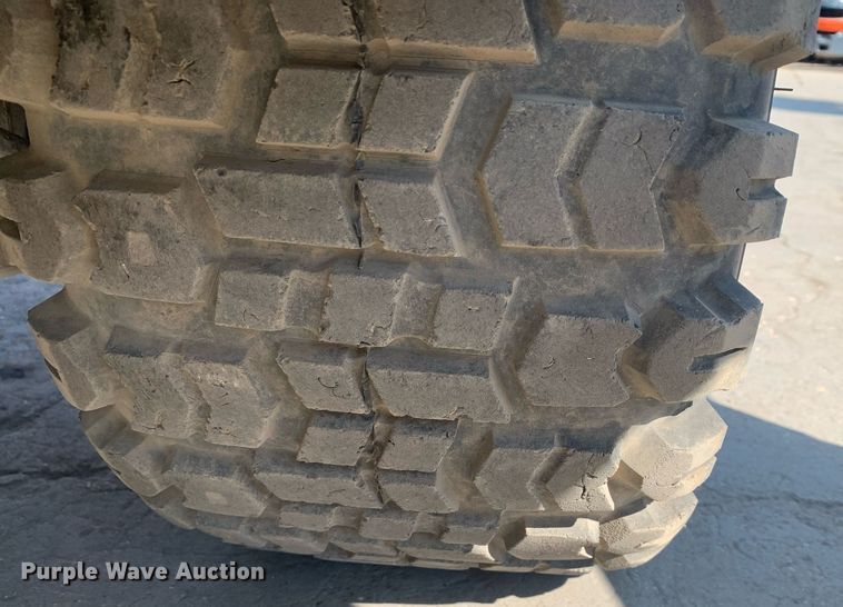 image for item JT9693 2012 EZGO golf cart