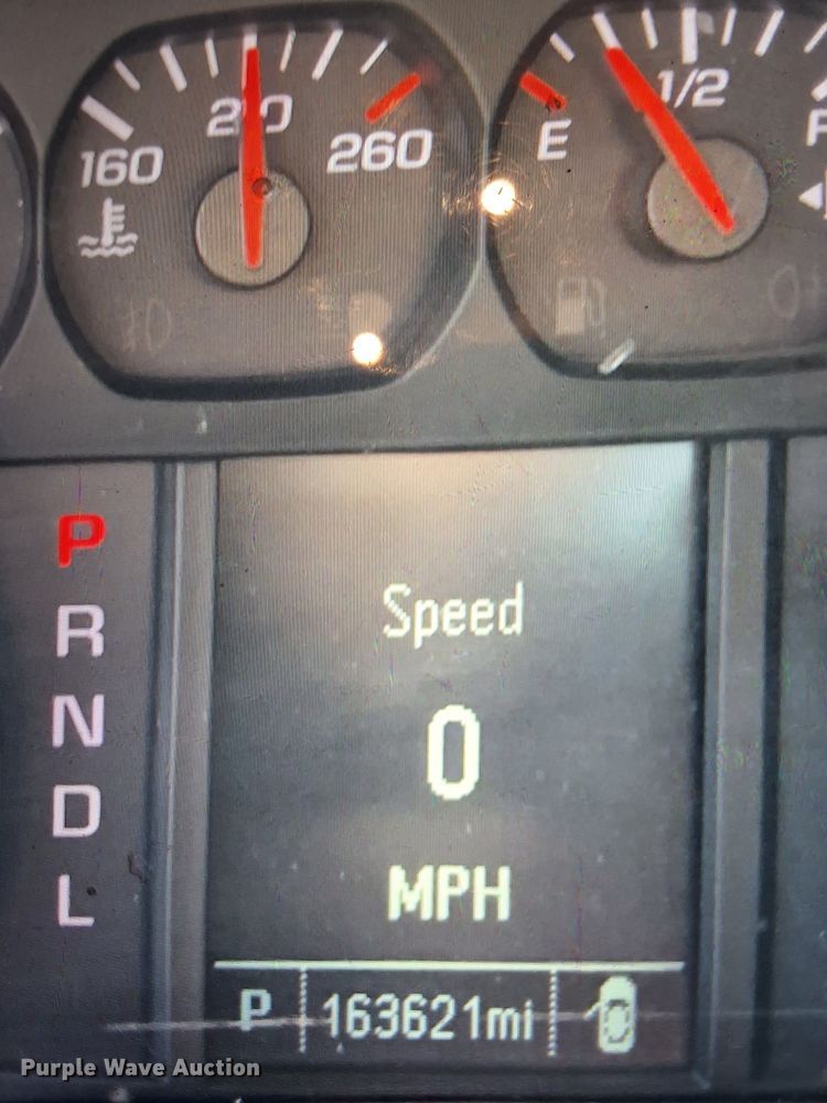 image for item JT9733 2018 GMC Sierra 1500  Double Cab flatbed pickup truck