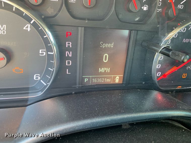 image for item JT9733 2018 GMC Sierra 1500  Double Cab flatbed pickup truck