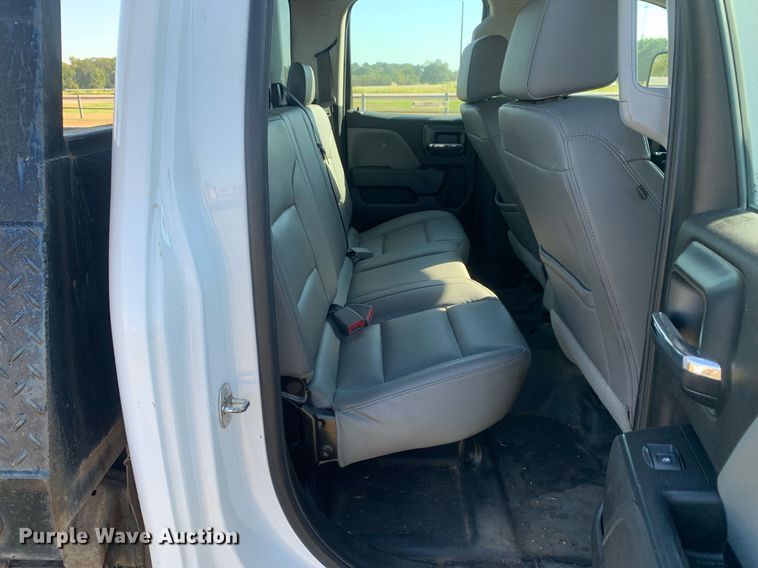 image for item JT9733 2018 GMC Sierra 1500  Double Cab flatbed pickup truck