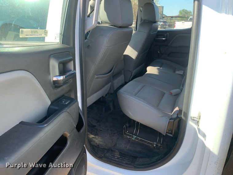 image for item JT9733 2018 GMC Sierra 1500  Double Cab flatbed pickup truck