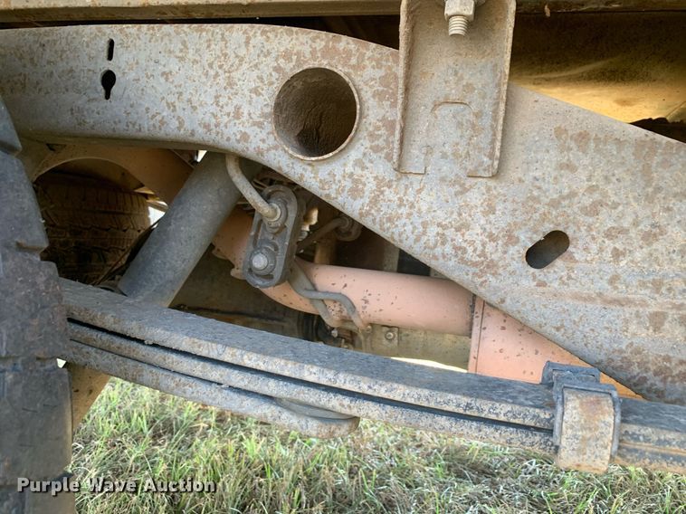 image for item JT9733 2018 GMC Sierra 1500  Double Cab flatbed pickup truck