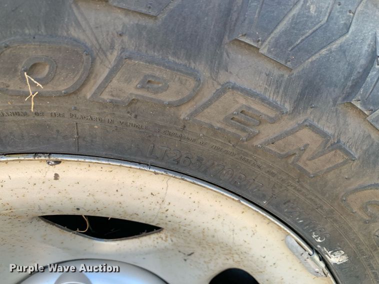 image for item JT9733 2018 GMC Sierra 1500  Double Cab flatbed pickup truck