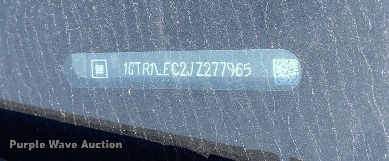 image for item JT9733 2018 GMC Sierra 1500  Double Cab flatbed pickup truck