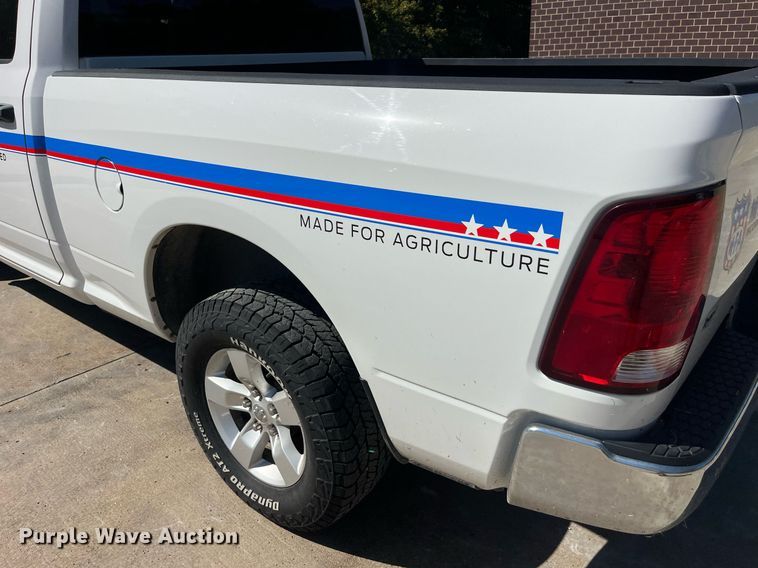 image for item LC9249 2014 Dodge Ram 1500 Quad Cab pickup truck