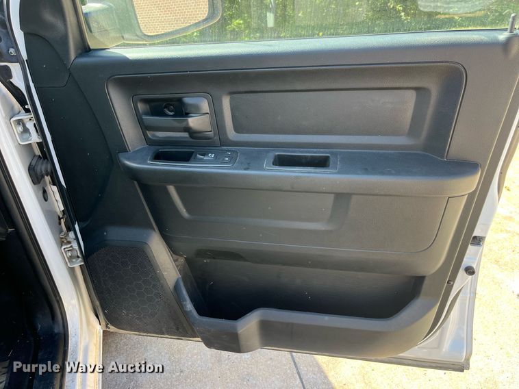image for item LC9249 2014 Dodge Ram 1500 Quad Cab pickup truck