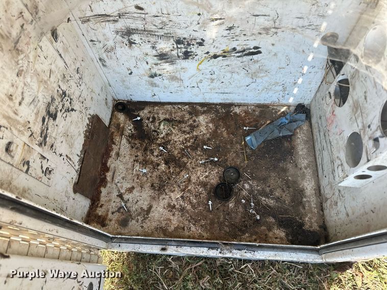 image for item LR9499 Knapheide utility bed