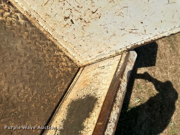 image for item LR9499 Knapheide utility bed