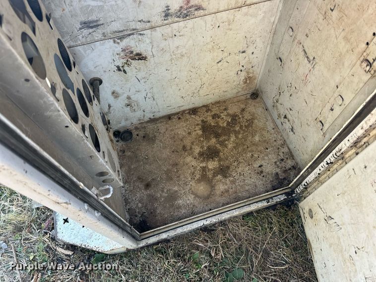 image for item LR9499 Knapheide utility bed