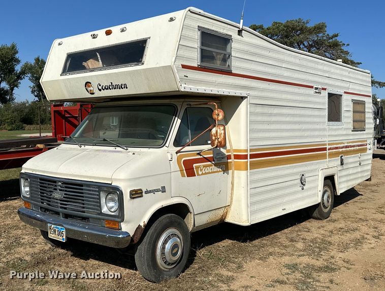 image for item LR9500 1976 Coachmen Chevy Van 30 RV