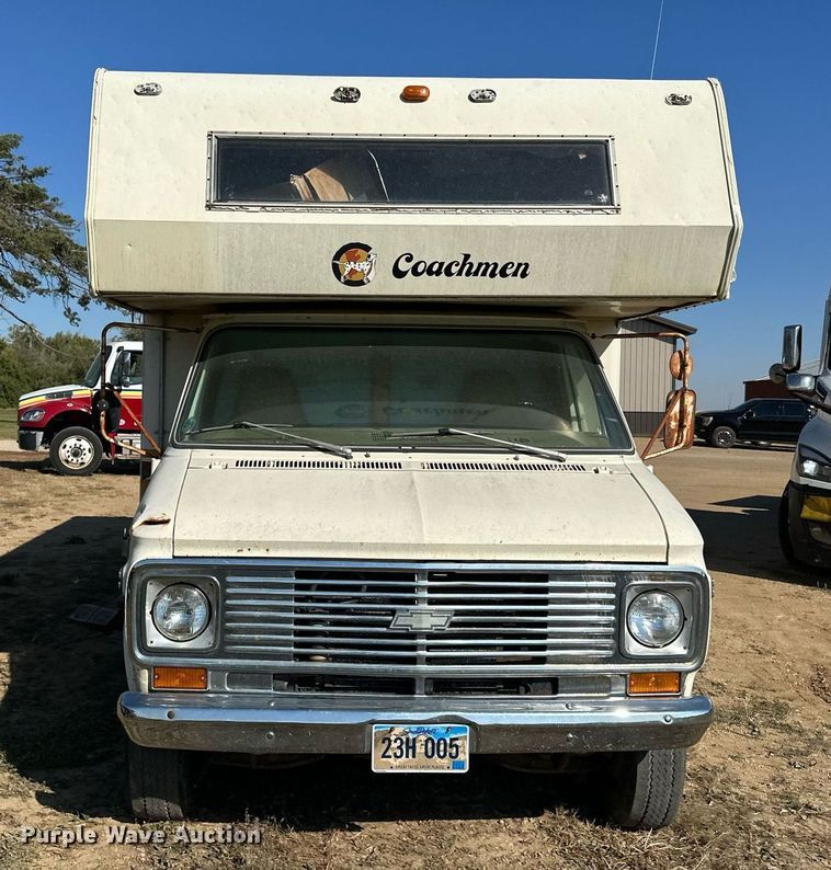 image for item LR9500 1976 Coachmen Chevy Van 30 RV