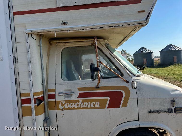 image for item LR9500 1976 Coachmen Chevy Van 30 RV