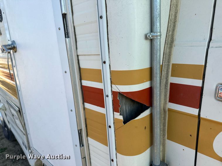 image for item LR9500 1976 Coachmen Chevy Van 30 RV