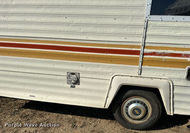 image for item LR9500 1976 Coachmen Chevy Van 30 RV