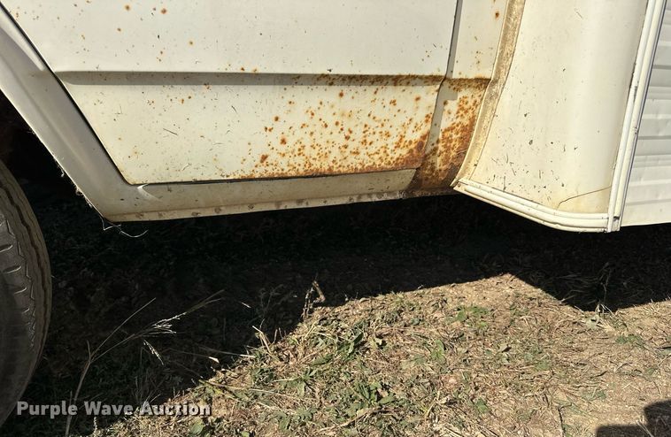 image for item LR9500 1976 Coachmen Chevy Van 30 RV