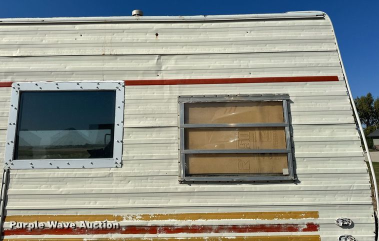 image for item LR9500 1976 Coachmen Chevy Van 30 RV