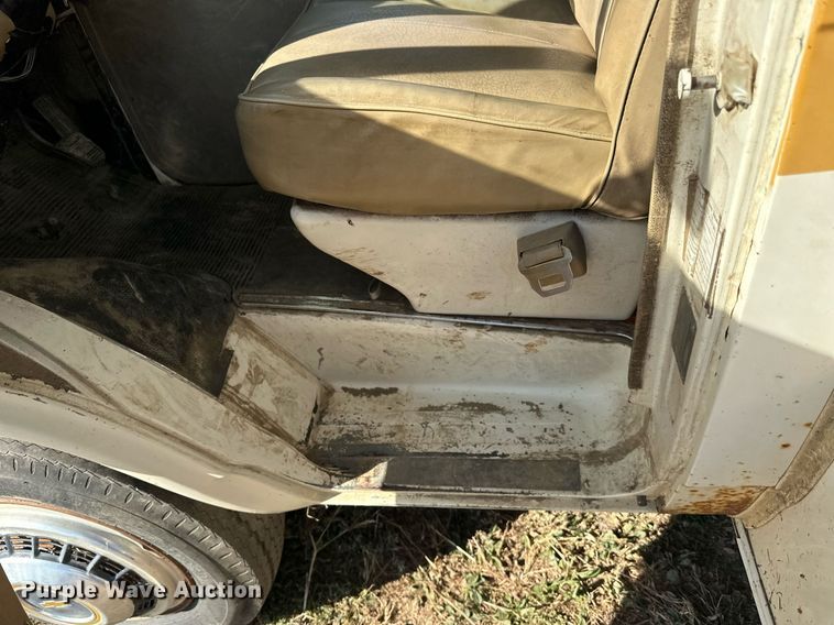 image for item LR9500 1976 Coachmen Chevy Van 30 RV